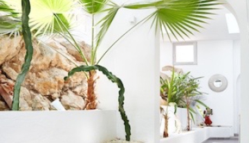 Resa_victoria_ibiza_es_vedra_luxury_villa_for_rent_hallway1.jpg